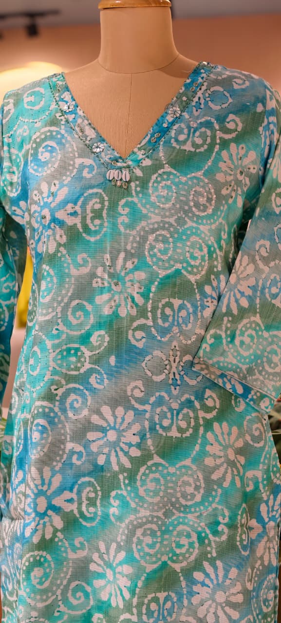 Aqua Elegance Printed Summer Wear Cotton Kurti Only With Lining (Slightly Lean Fit)