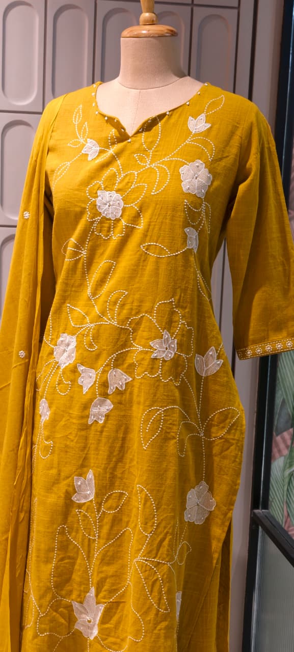 Delicate white floral Premium Hand-Embroidered Cotton Kurta Set with Scalloped Neckline-13940