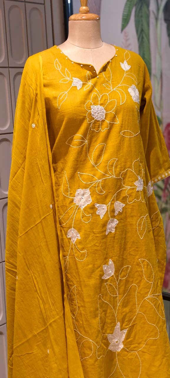 Delicate white floral Premium Hand-Embroidered Cotton Kurta Set with Scalloped Neckline-13940