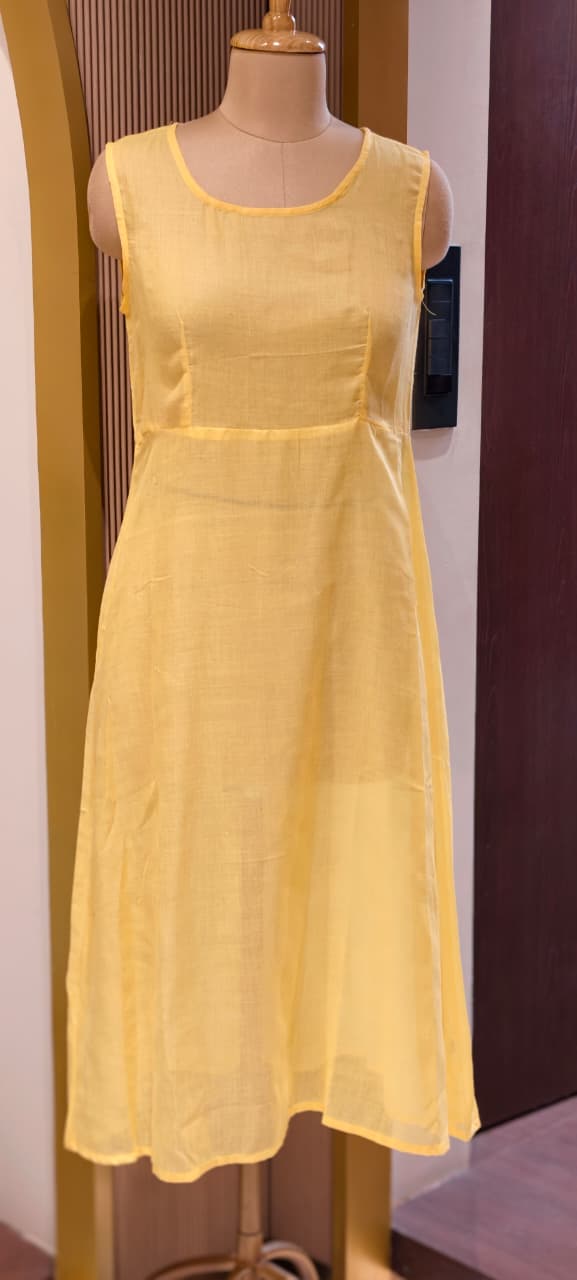Elegant Surat Mul Chanderi Hi-Low Kurti with Inner And Delicate Buti Print 13983 RB03