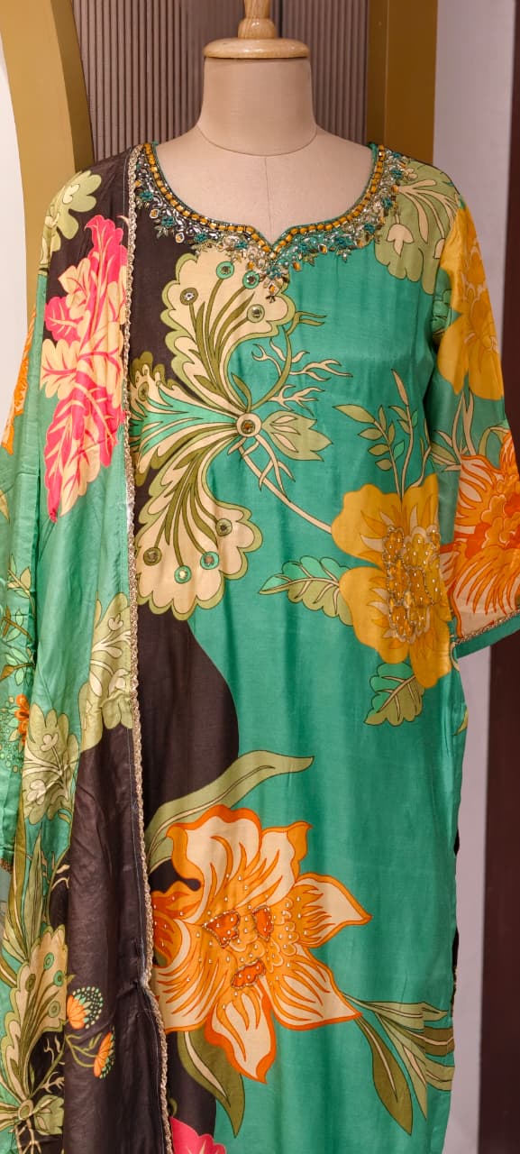 Green & Charcoal Dual-Tone Floral Abstract Print Kurta Set with Hand-Embellished Border