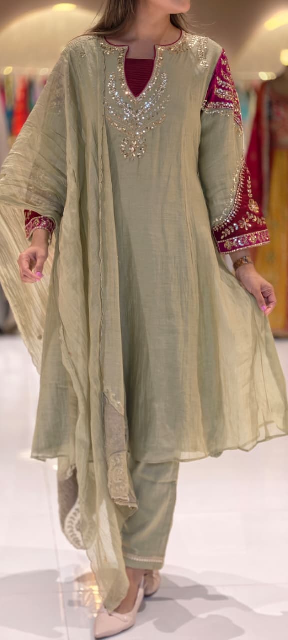 Elegant Mul-Chanderi Panel Anarkali Full Suit Set with Intricate Zardozi Neckline & Contrast Embroidered Sleeves- 14927
