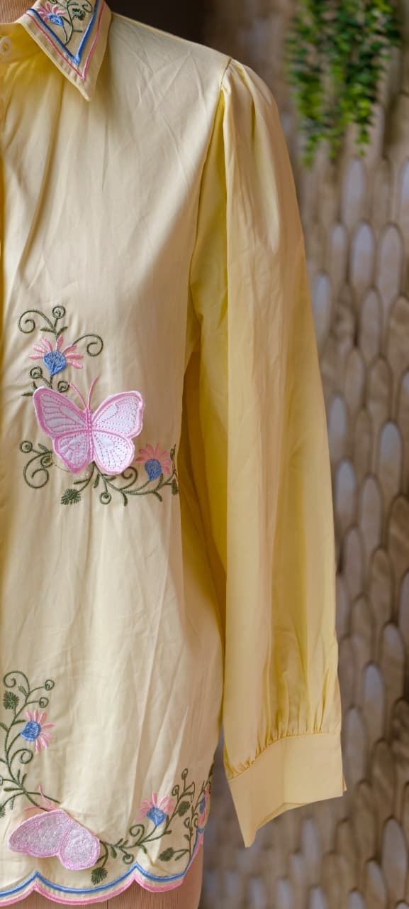 Floral Print With Butterfly Pop-Up Imported Western Top- 15063