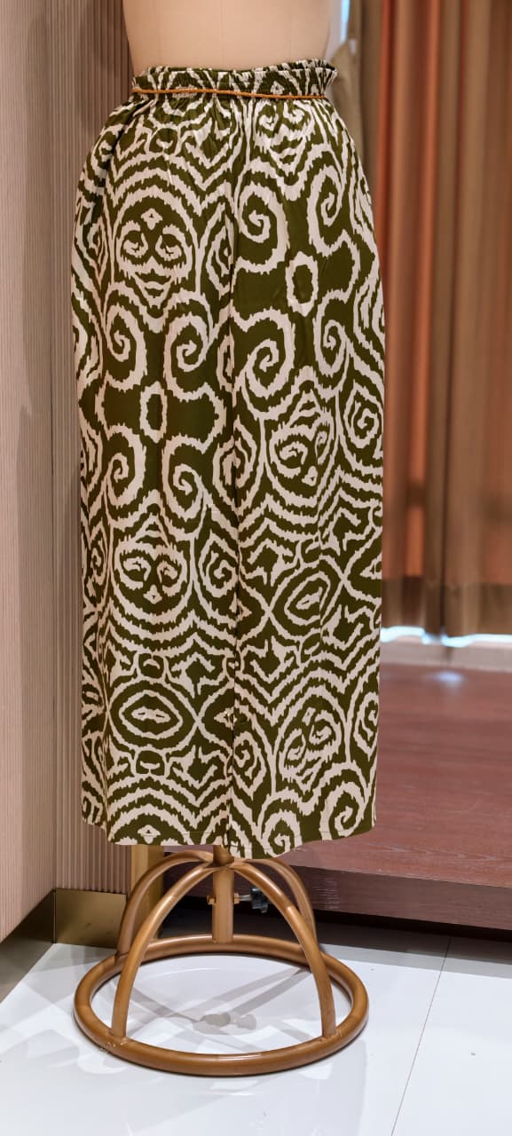 Boho Neckline Solid High-Low Kurta With Printed Bottom- 15354