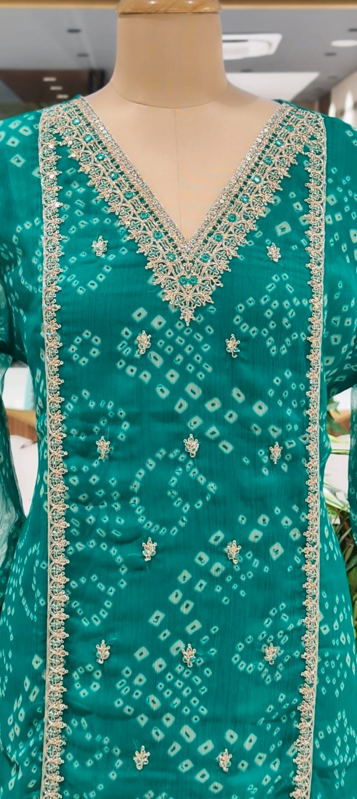 Gotta Patti Linear Zardosi Work Bandhani Print Georgette Full Suit Set With Dupatta- 15485