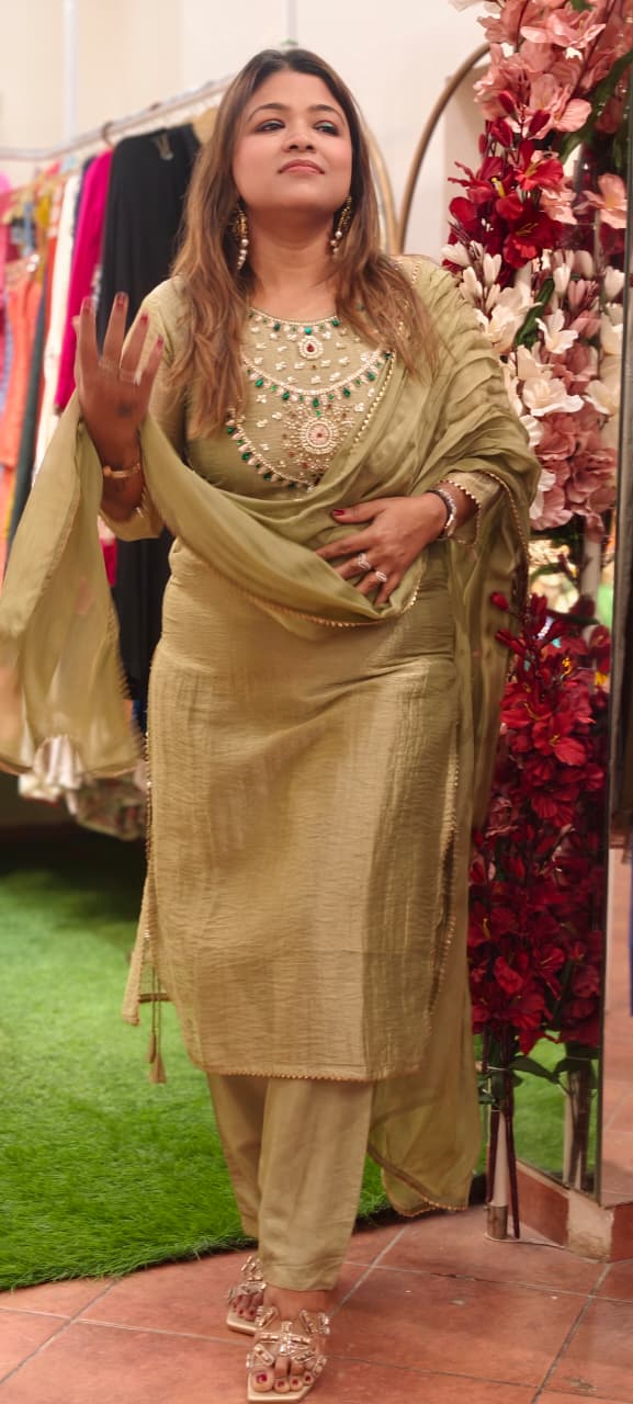Heavy Jewel Stone Detailing Yoke Crush Tissue Full Suit Set With Dupatta- 15286