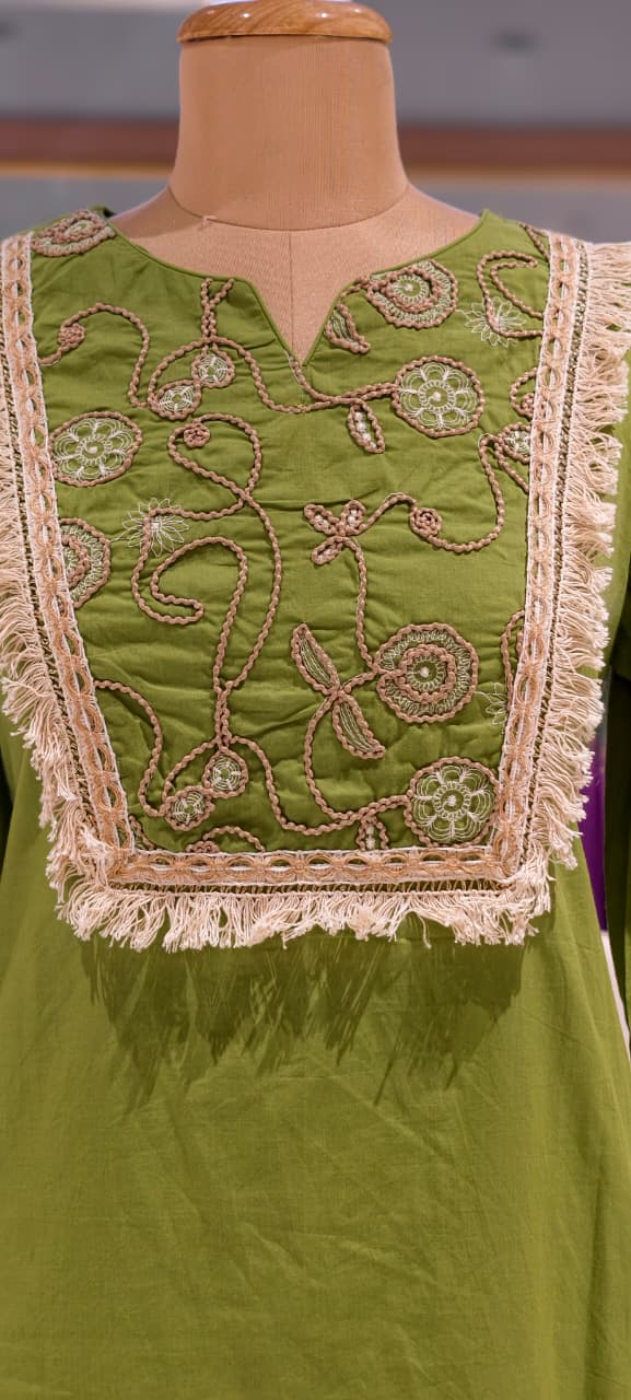 Boho Chic Thread Embroidered Yoke Tassel Accent Cotton Full Suit Set With Dupatta- 15496