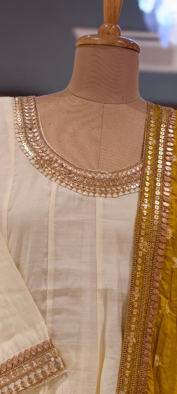Surat Mulchanderi Pannel Solid Shade Anarkali Full Set With Contast Bandhej Dupatta-15568