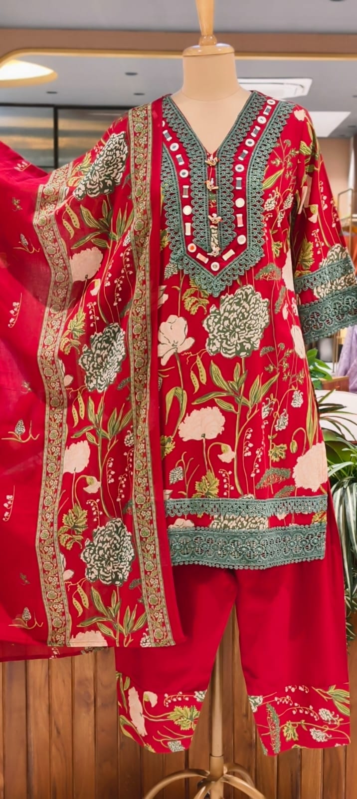 Premium Floral Printed Cotton Full Suit Set Wuth Dupatta With Crosia Elegance- 15682