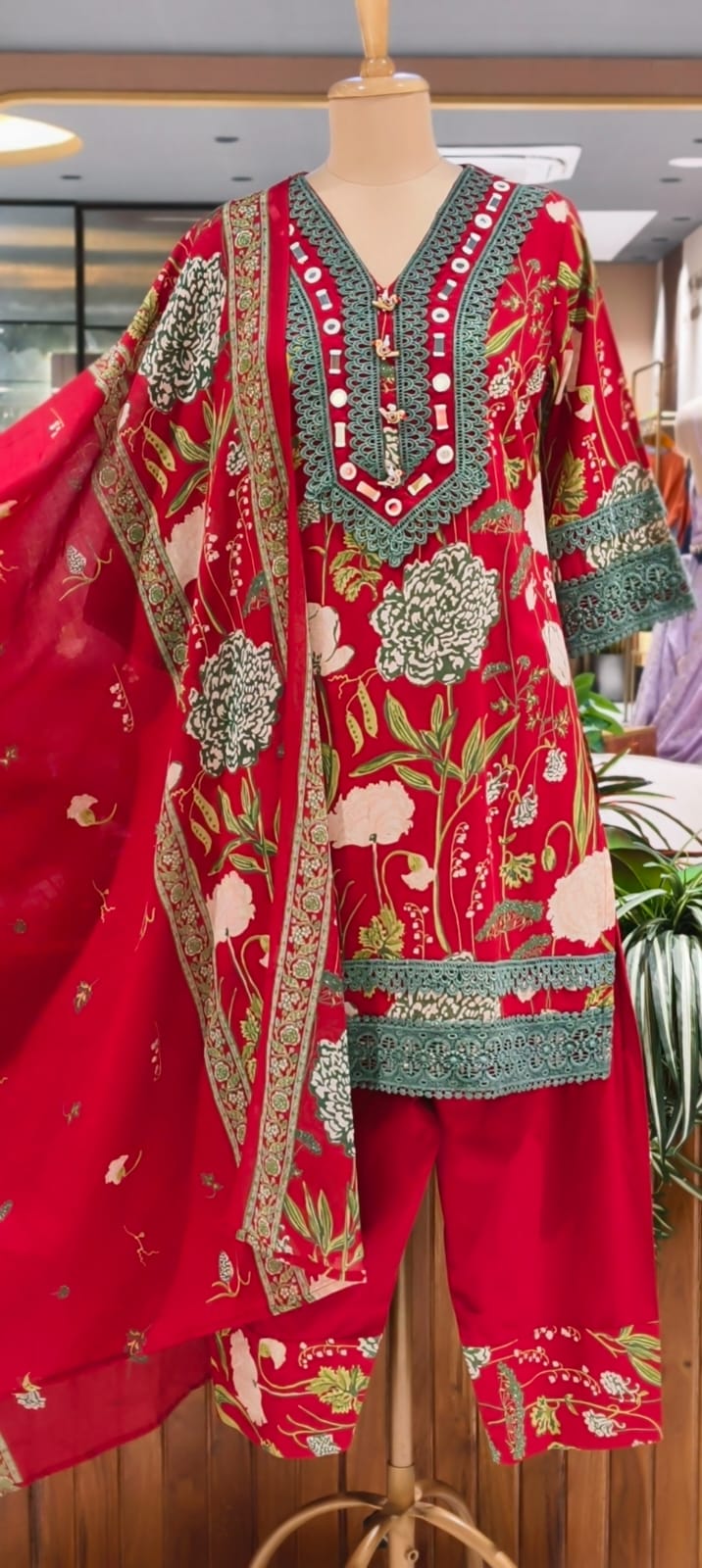 Premium Floral Printed Cotton Full Suit Set Wuth Dupatta With Crosia Elegance- 15682