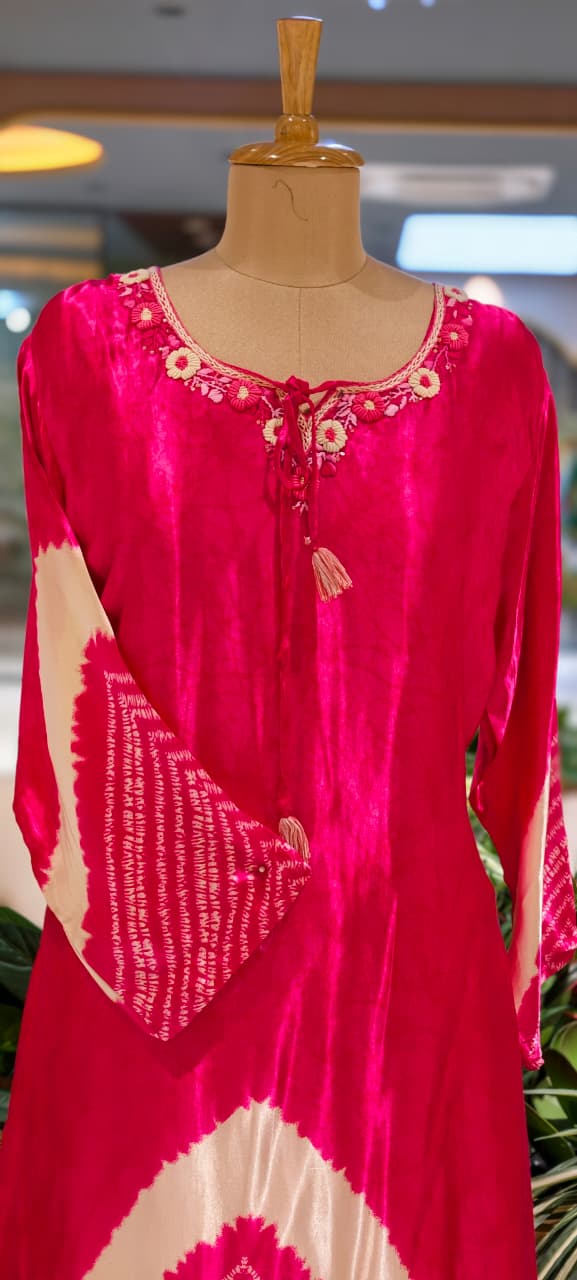 Gajji Silk Blend Dual-Tone Shibori Tie-Dye Kurta Pant Set with Intricate Neck Embroidery- 15738