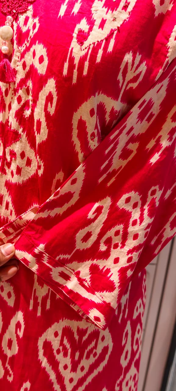 Lace Neckline Ikkat Print Breathable Cotton Full Suit Set With Dupatta- 15750