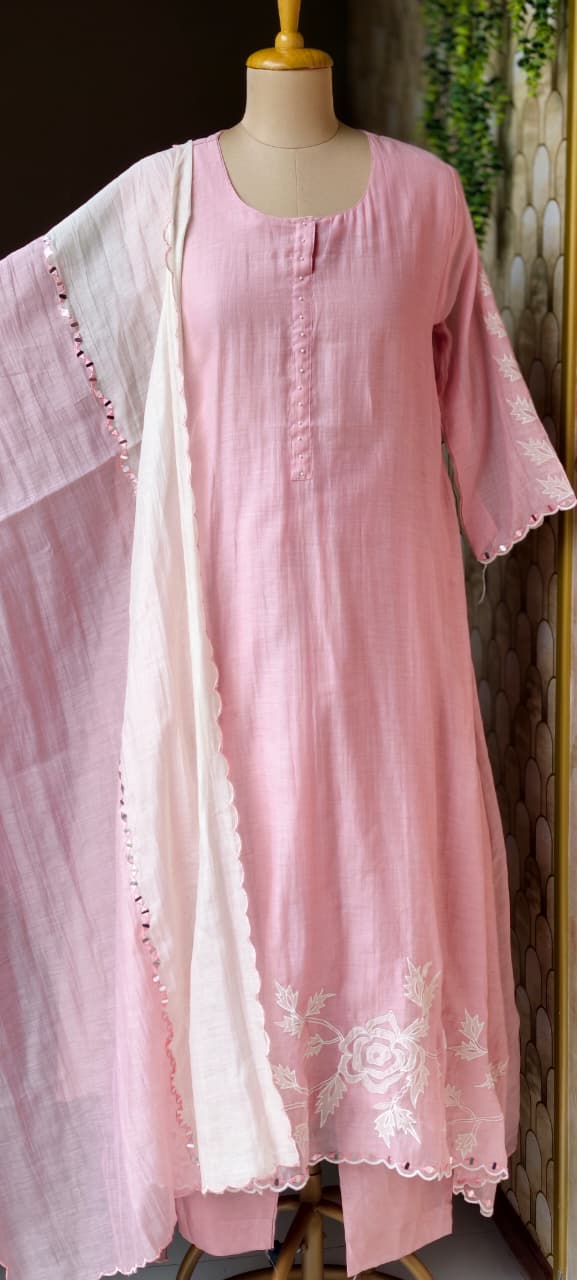 Suttle Floral Embroidered Pure Banarasi Mul-Chanderi A-Line Full Suit Set With Dual Color Dupatta- 15000