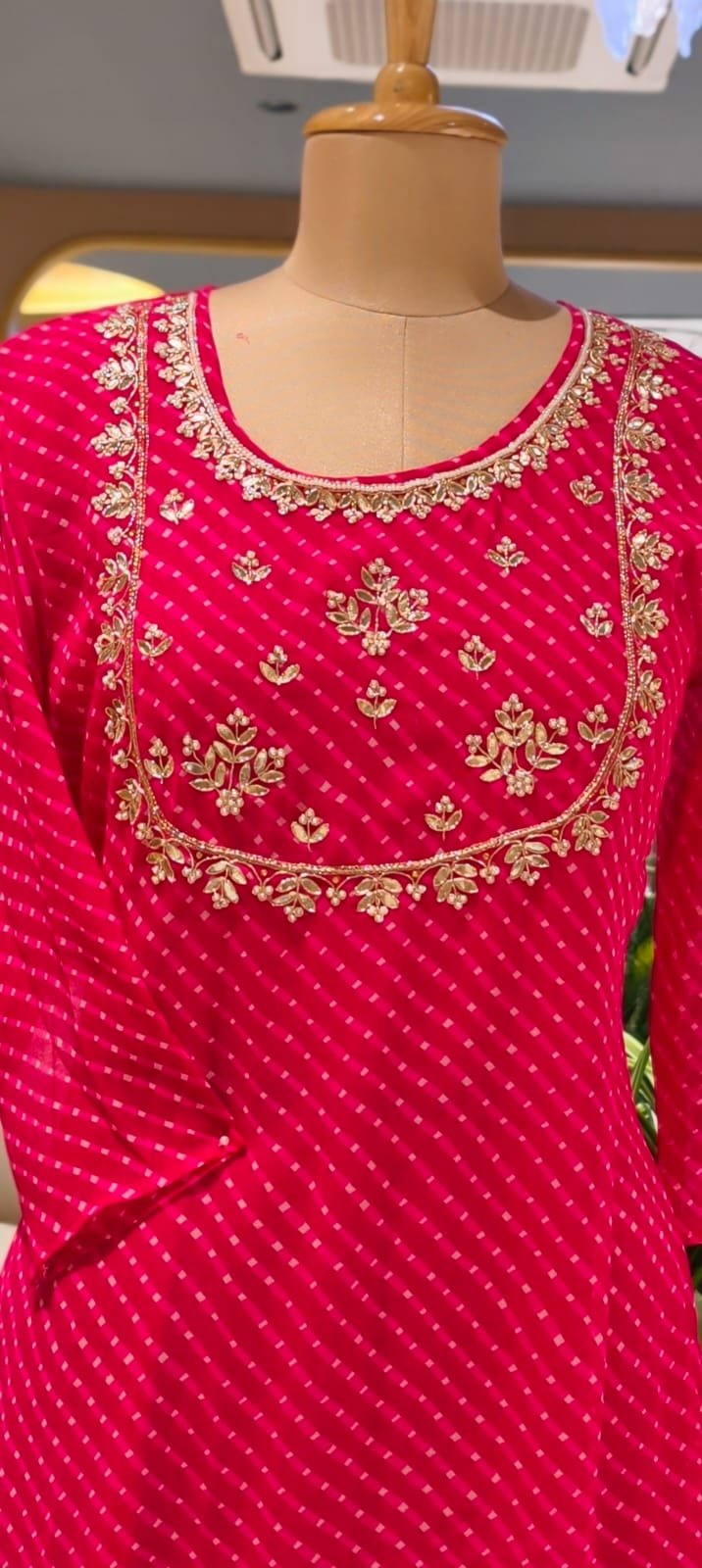 Classic Tarang Lehriya Prints Georgette Kurti (All In Medium Size Only)