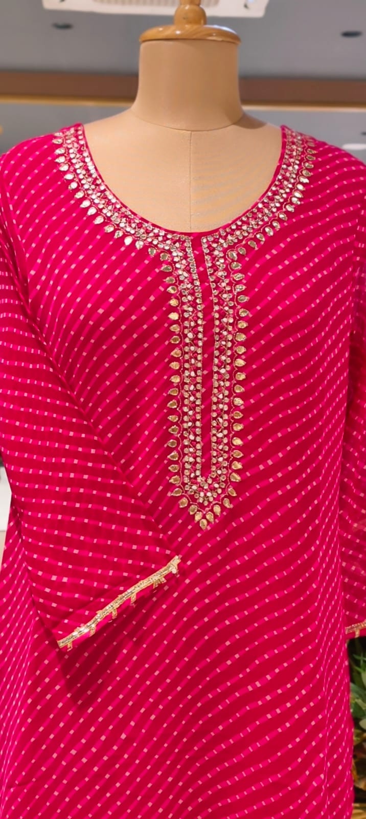 Classic Tarang Lehriya Prints Georgette Kurti (All In Medium Size Only)