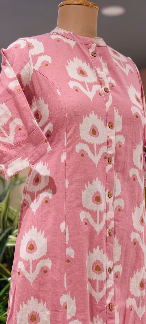 Manderian Collar Printed Light Shade Cotton Kurti Only- 15697