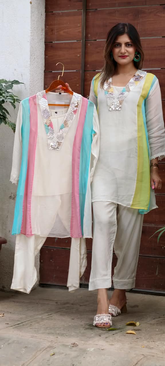 Handcrafted Neck Embroidery Royal Pastel Multicolor Panelled Kurta Pant With Inner- 15850