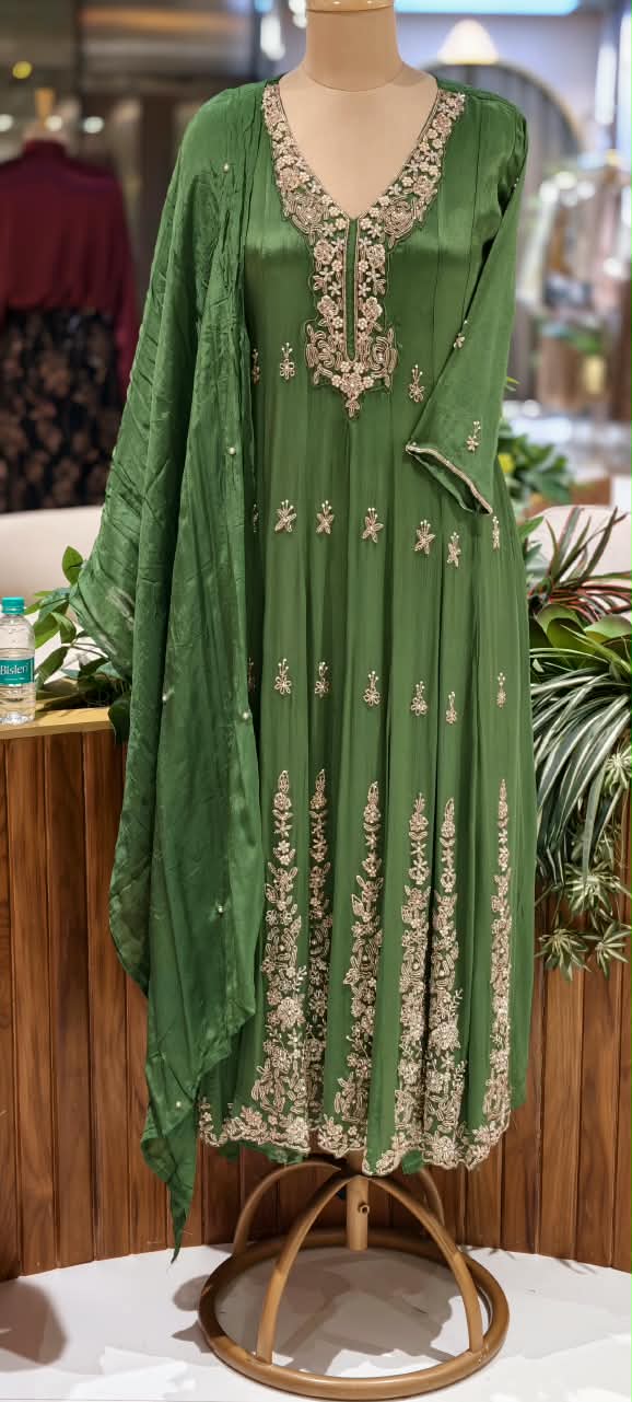 Graceful Green Elegant Embroidery Heavy Panels Chinon Anarkali Full Suit Set With Dupatta- 16325