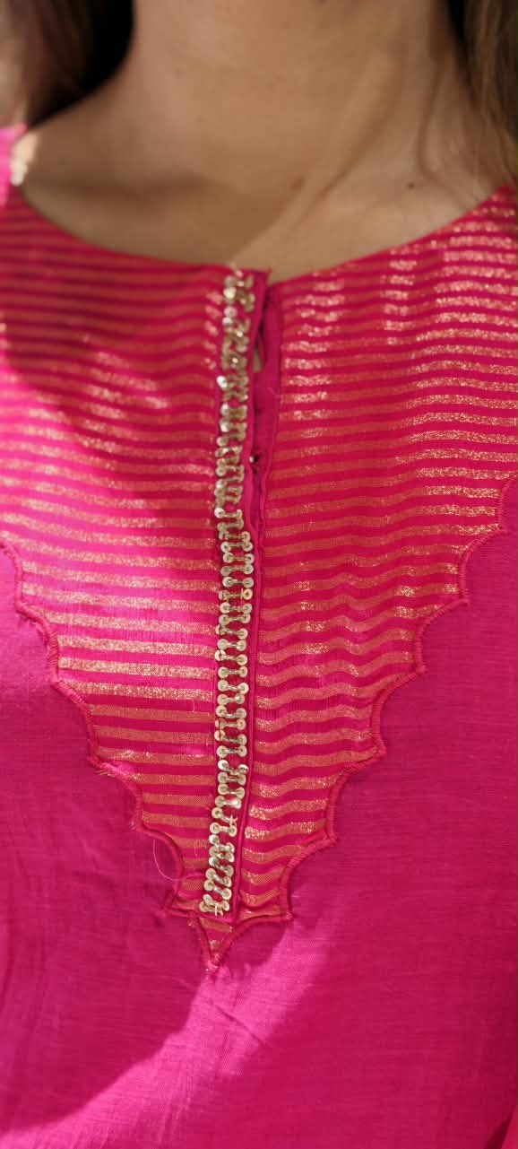 Rani Elegance Minimal Golden Stripes Sequin Neckline Banarasi Mul-Chanderi Straight Full Suit Set With Dupatta- 16349(Lean Fit)