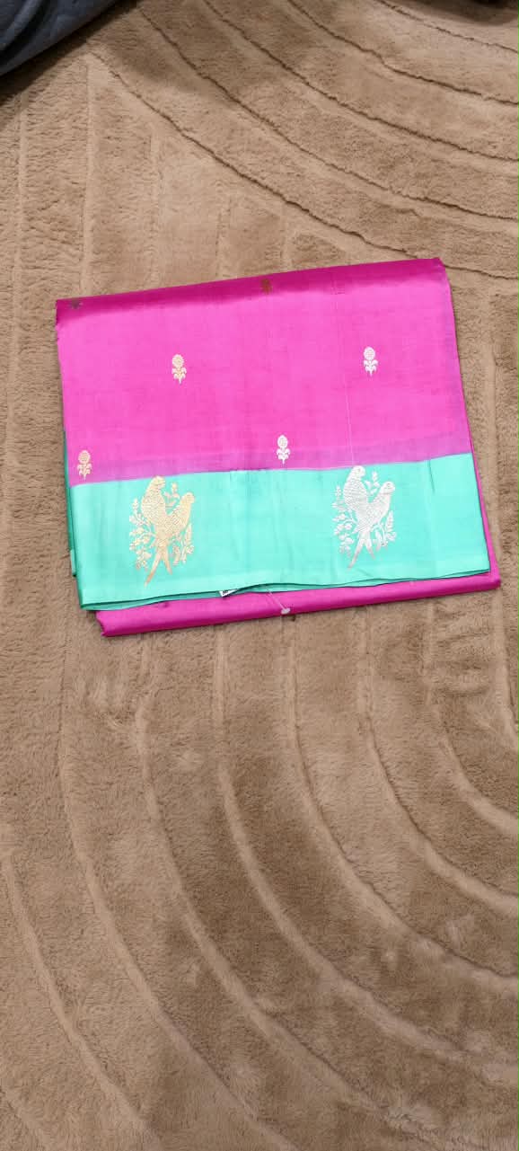 Banarasi Handloom Raw Silk Saree Featuring Gold Zari Motifs With Unstitched Blouse- 16551