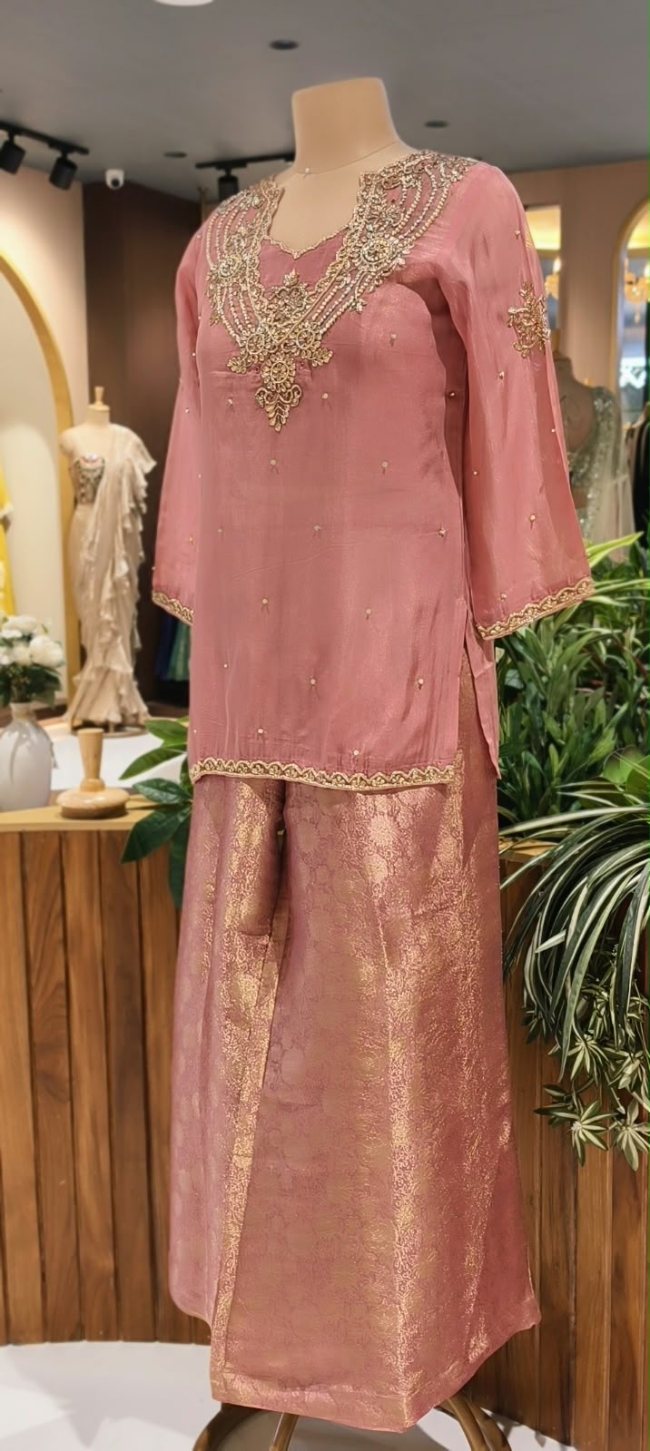 Gotta Beaded Jewel Look Embroidery Bustier Oraganza Kurta With Matching Brocade Loose Bottom- 16582