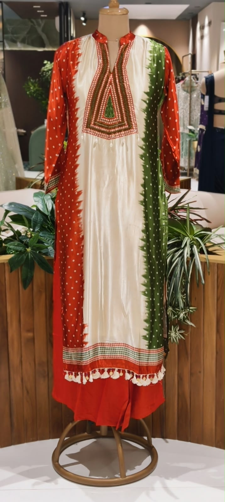 Premium Bandhani Printed Kurta Pant Set with Intricate Geometric Embroidered Yoke,Traditional Ethnic Detailing-16684