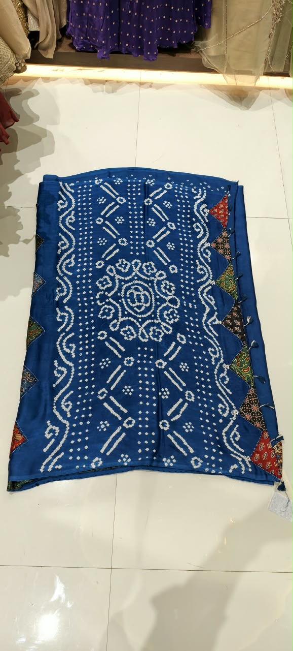 Elegant Mudal Muslin Saree with Handcrafted Ajrak Print Patchwork Detailing & Unstitched Blouse Piece-16648