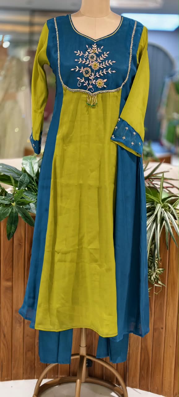 Dual Shade Aline Surat Mul-Chanderi Embroidered Yoke Full Suit Set With Dupatta- 16714