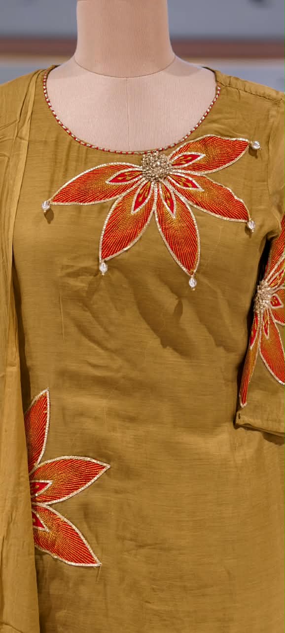 HD Giant Floral Embroidery Surat Mul-Chanderi Vibrant Full Suit Set With Dupatta- 16809