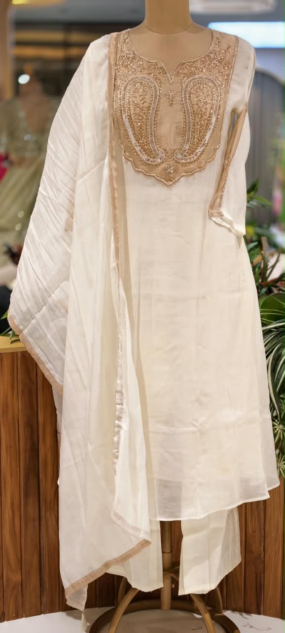 Graceful Mulchanderi with Detailed Golden Ethnic Embroidery Patch Yoke Aline Full Suit Set 16770
