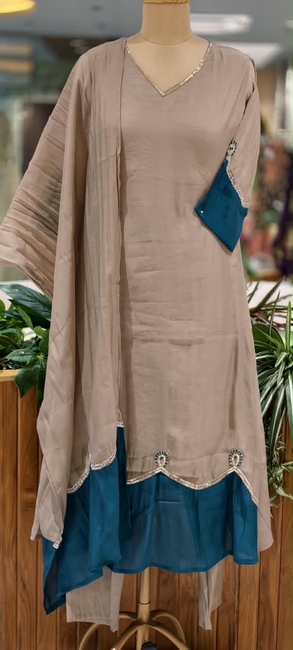 Surat Mulchanderi Solid Shade Contrast embroidered Patch Work Aline Full Suit Set 16772