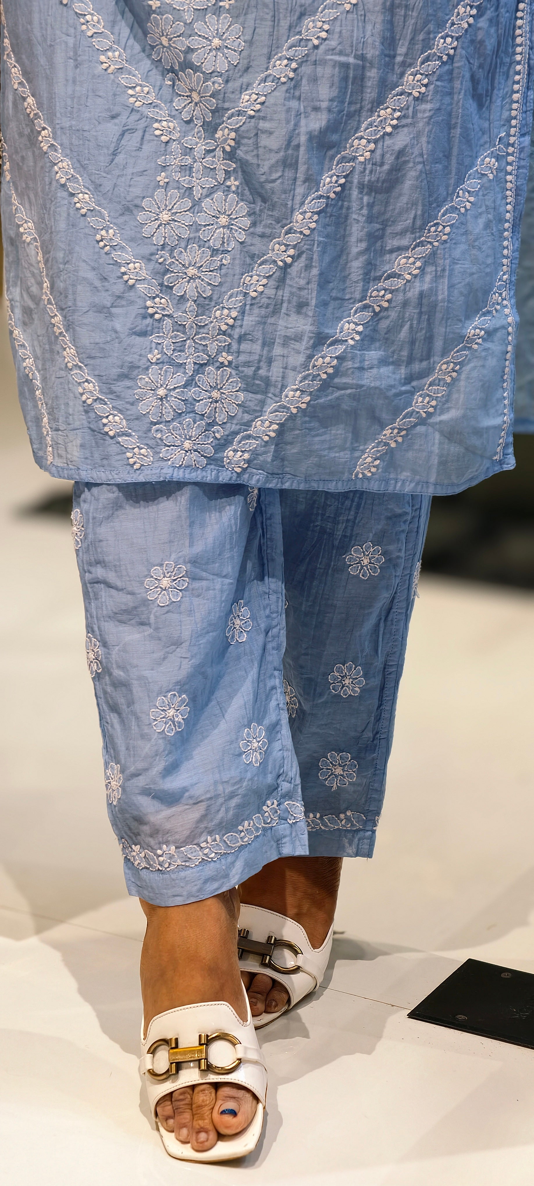 Mul Chanderi Lucknowi Style Embroidered Kurta Pant Set-13952