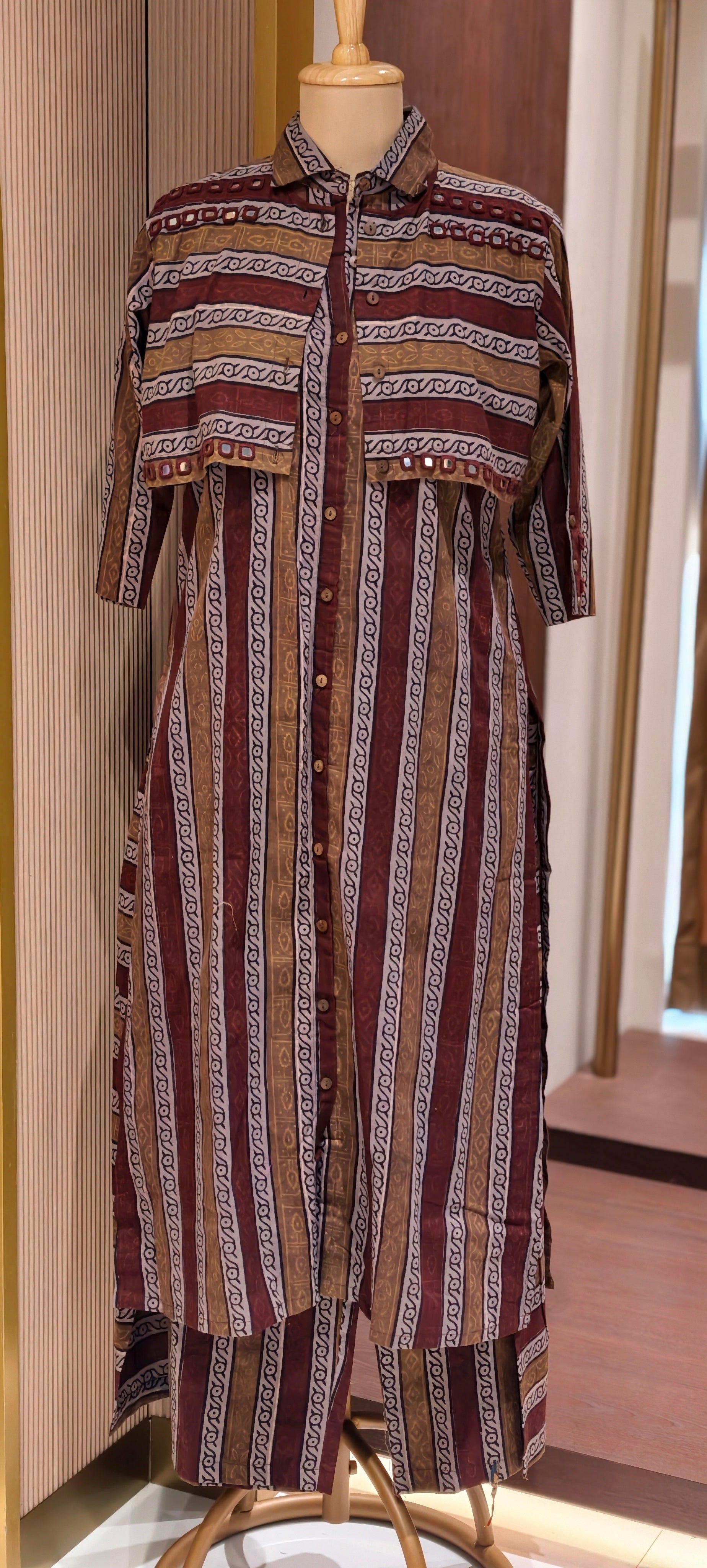 Handloom Cotton 3-Piece Kurta Pant Set with Printed Short attached Jacket Overlay-14191 RB180
