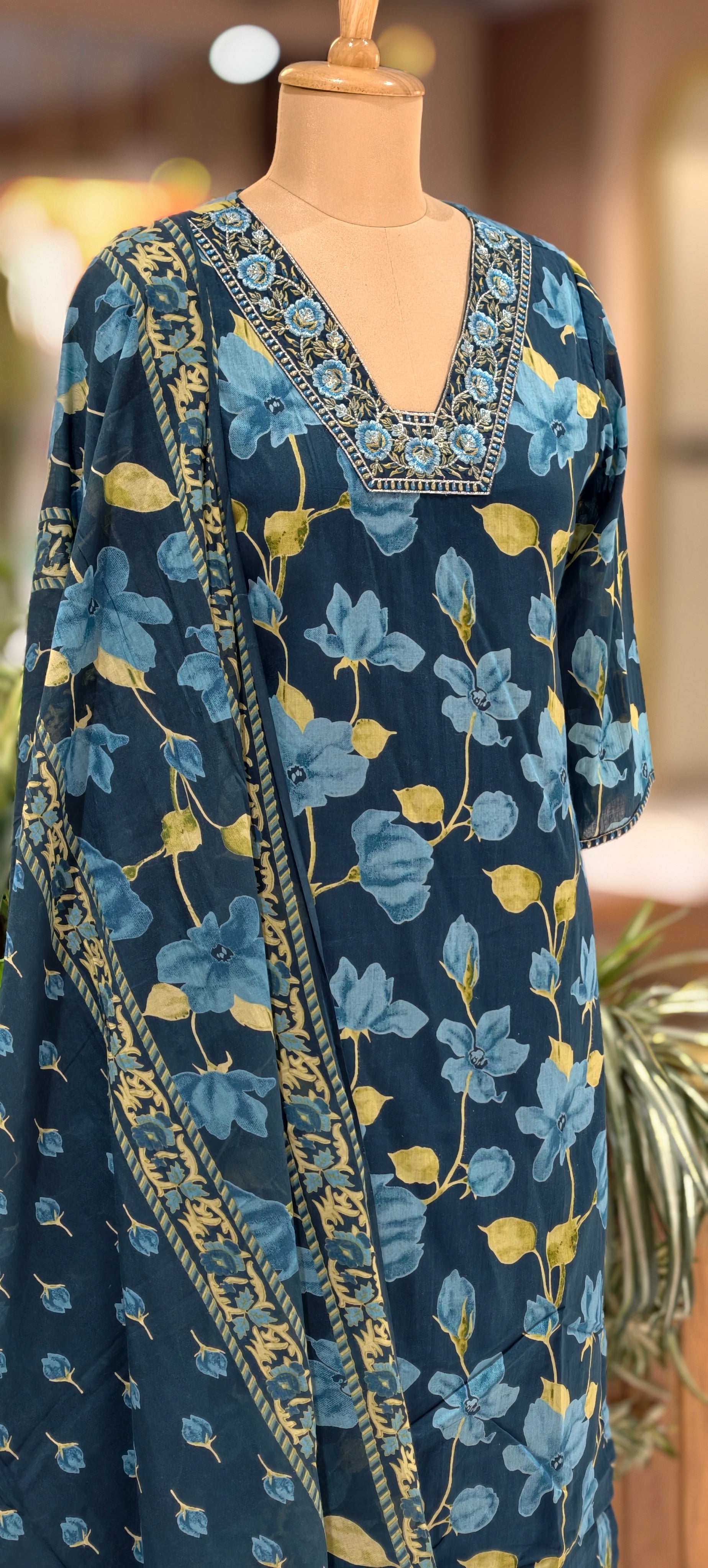 Elegant Cotton Midnight Blue Floral Printed Kurti with Intricate Thread Embroidered V-Neckline Full Set