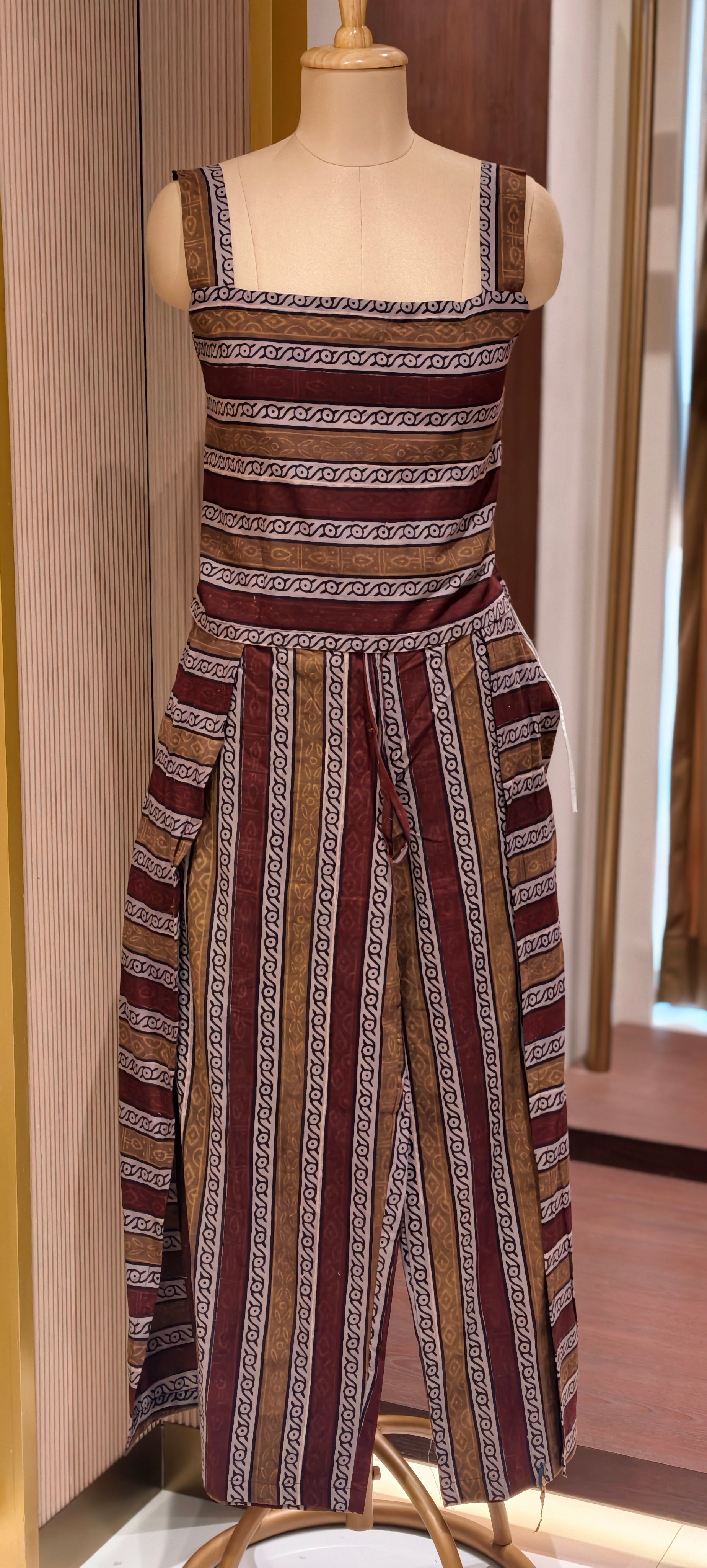 Handloom Cotton 3-Piece Kurta Pant Set with Printed Short attached Jacket Overlay-14191 RB180