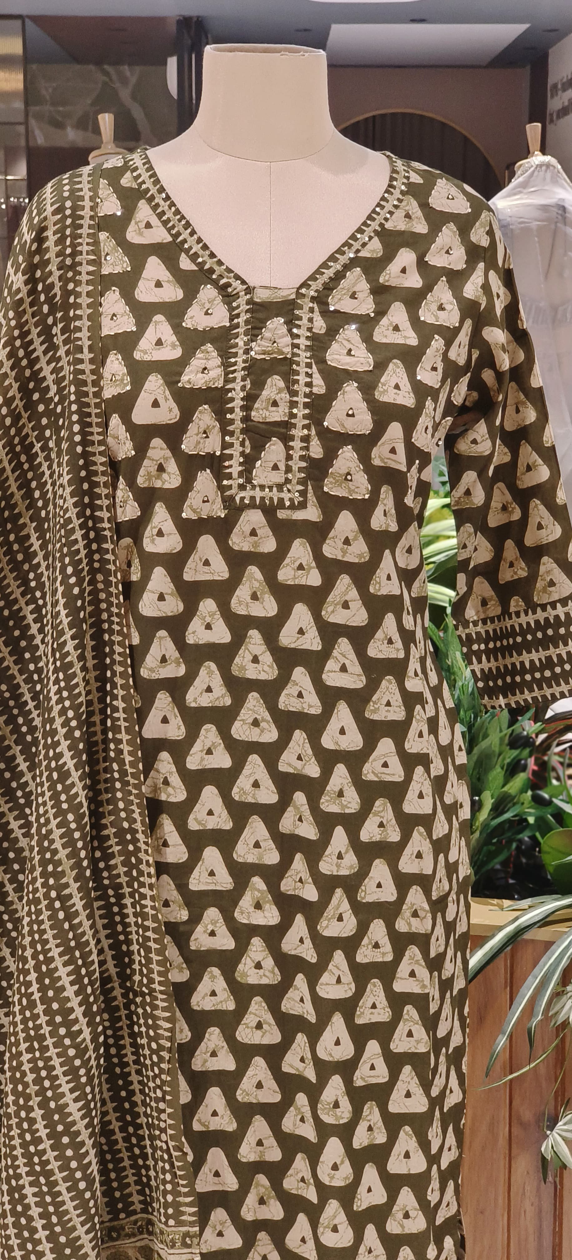 Hand Block Cotton Straight Kurta With Coordinated Printed Dupatta