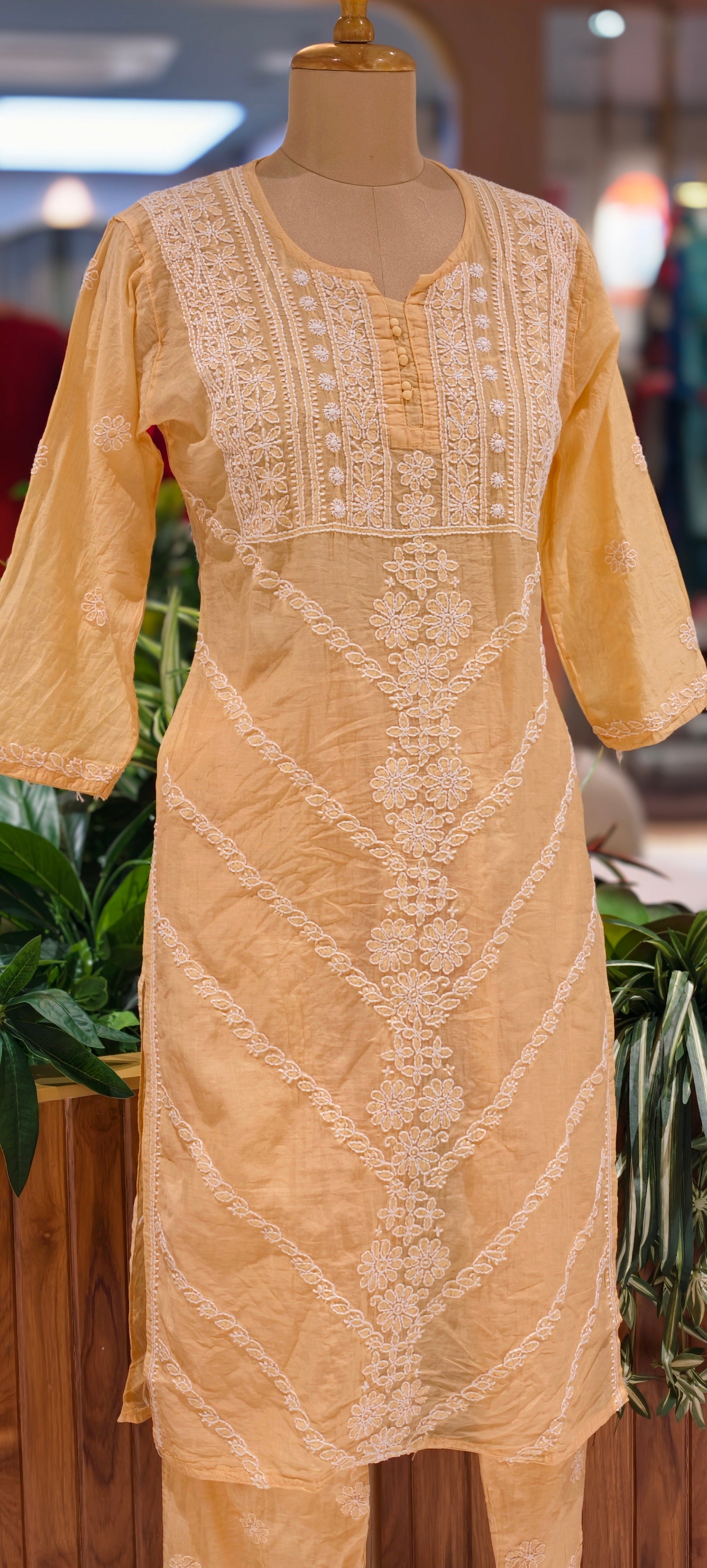 Mul Chanderi Lucknowi Style Embroidered Kurta Pant Set-13952