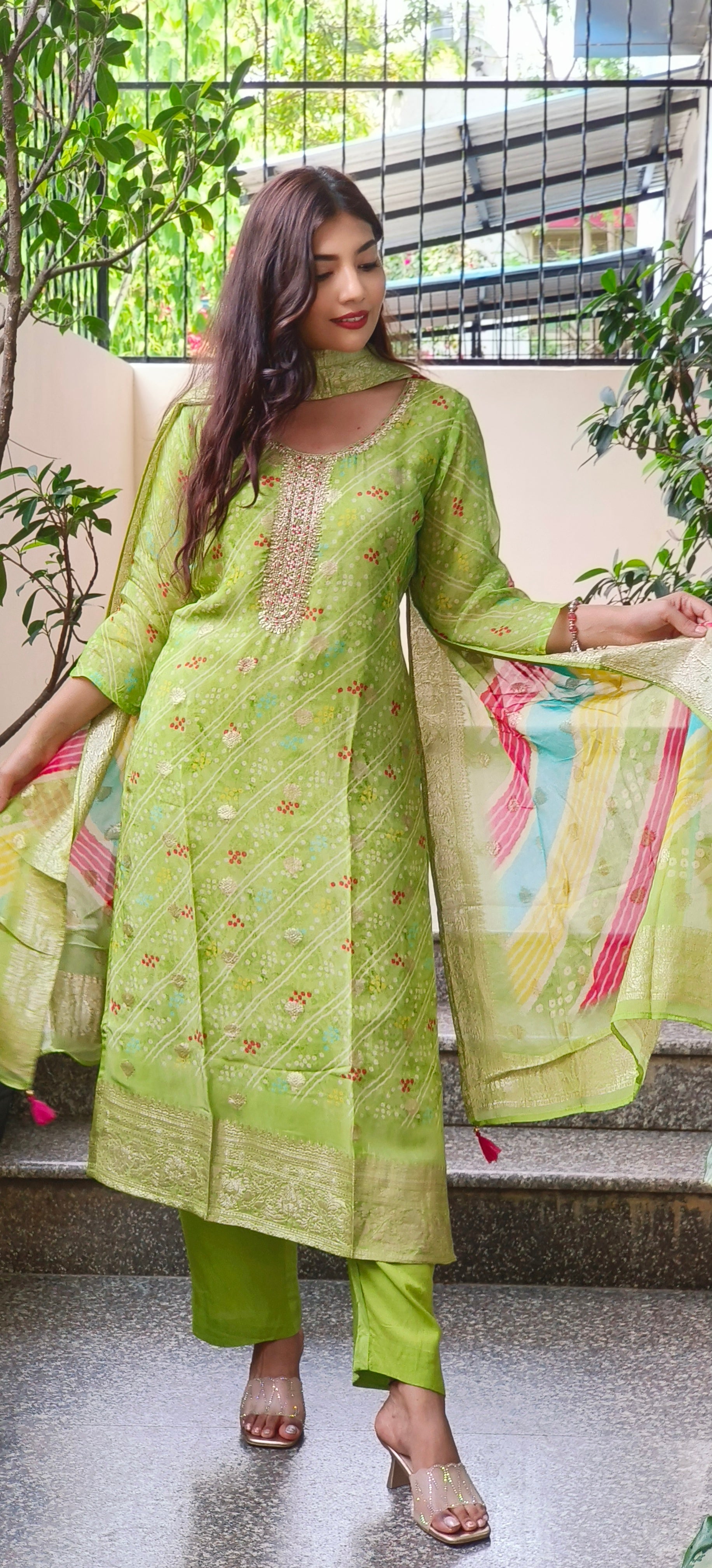 Luxurious Hand-Embroidered Green Organza Full Suit Set with Intricate Details With lehriya organza Dupatta DRYWASH DISPATCHING WILL BE FROM MONDAY-09408