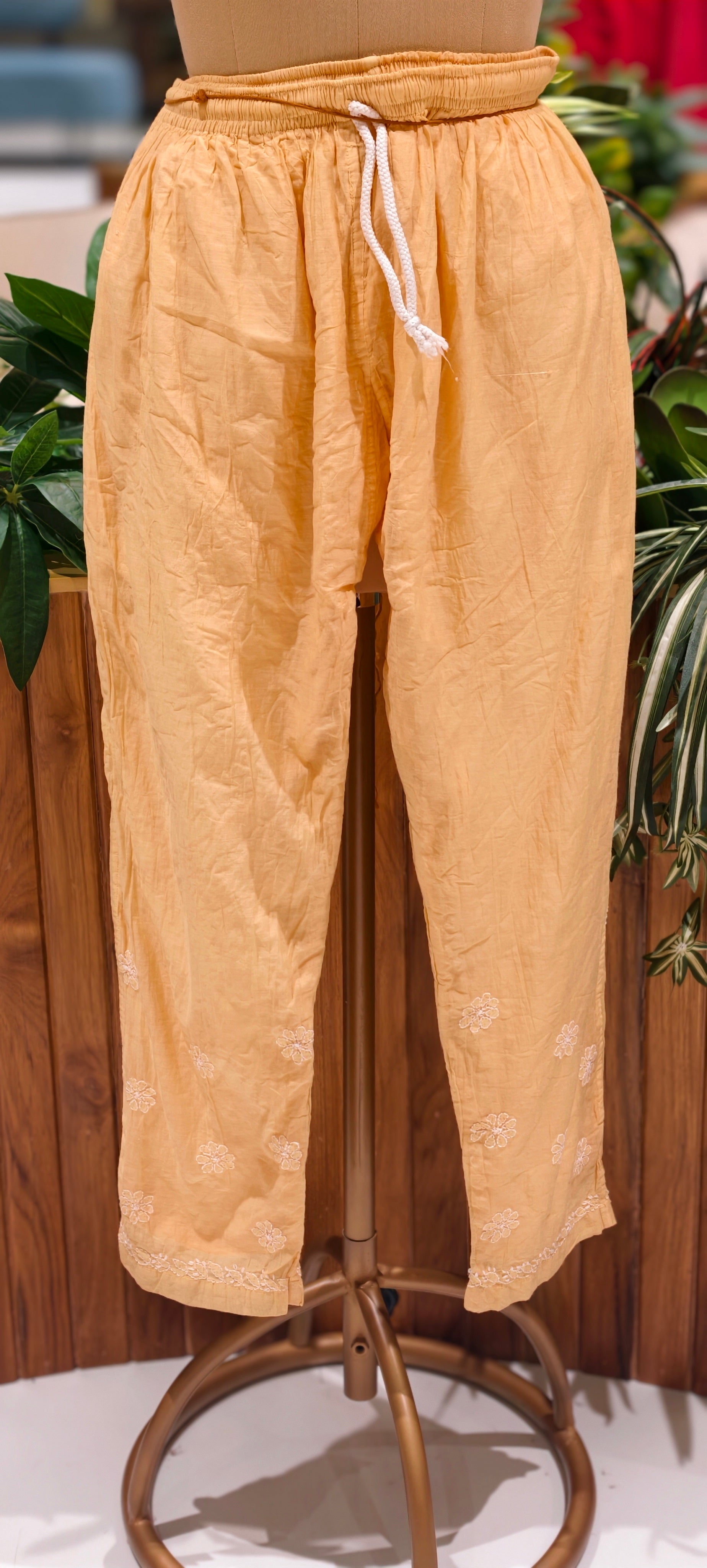 Mul Chanderi Lucknowi Style Embroidered Kurta Pant Set-13952