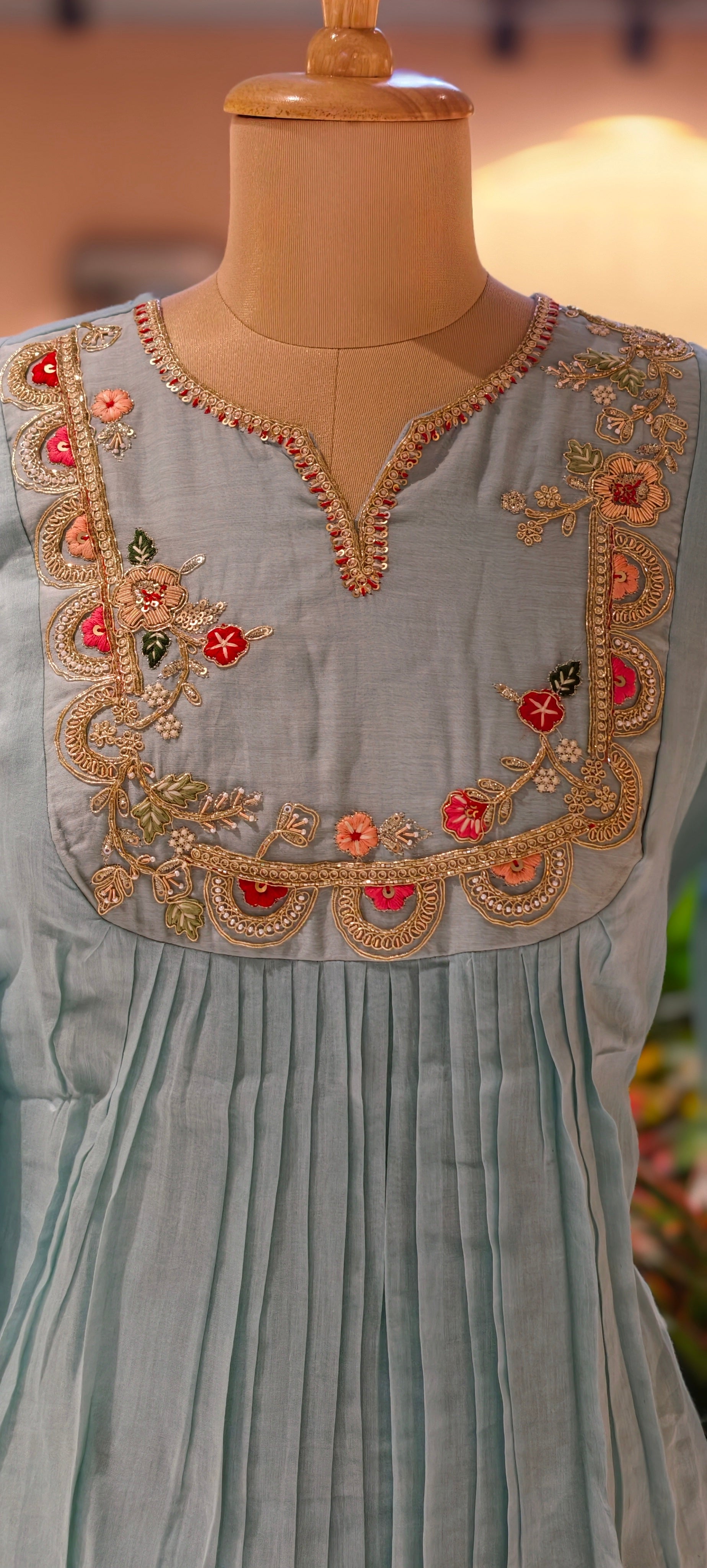 Graceful Mulchanderi Embroidered Full Set with Dupatta and Intricate Thread Work-13861