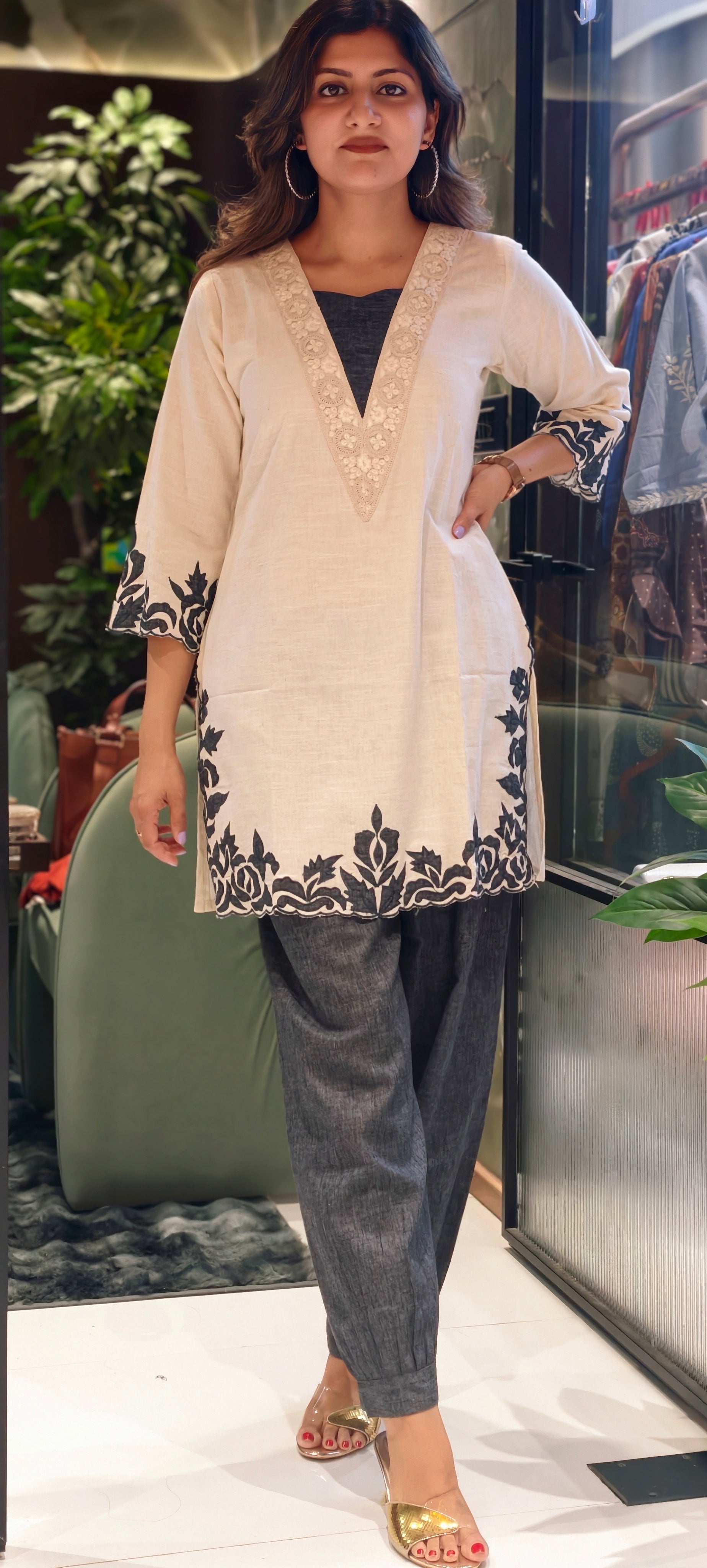 Cream V-Neck Tunic with Contrast Floral Appliqué and Charcoal Linen-Finish Pant-13767
