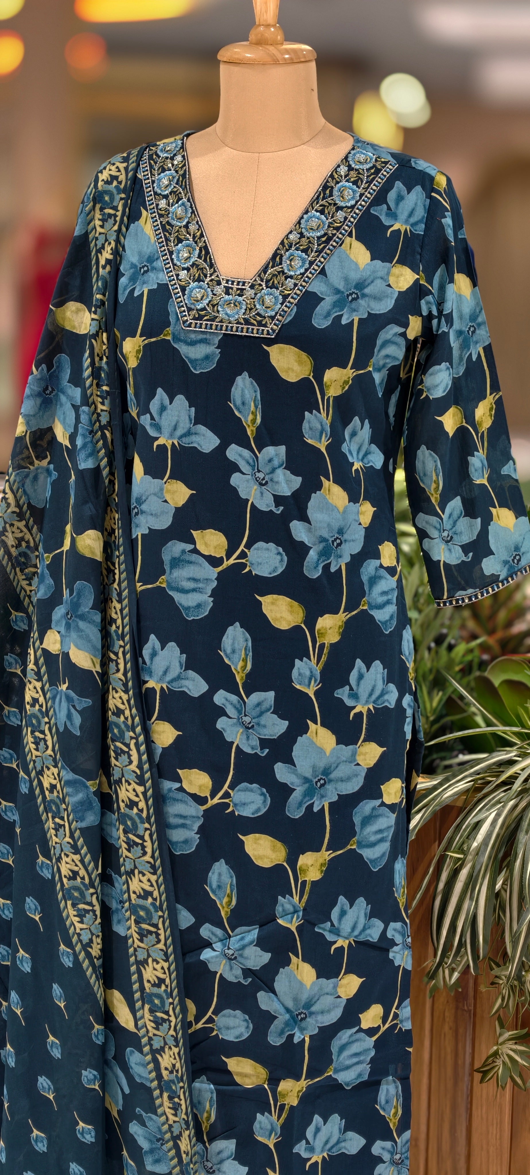 Elegant Cotton Midnight Blue Floral Printed Kurti with Intricate Thread Embroidered V-Neckline Full Set