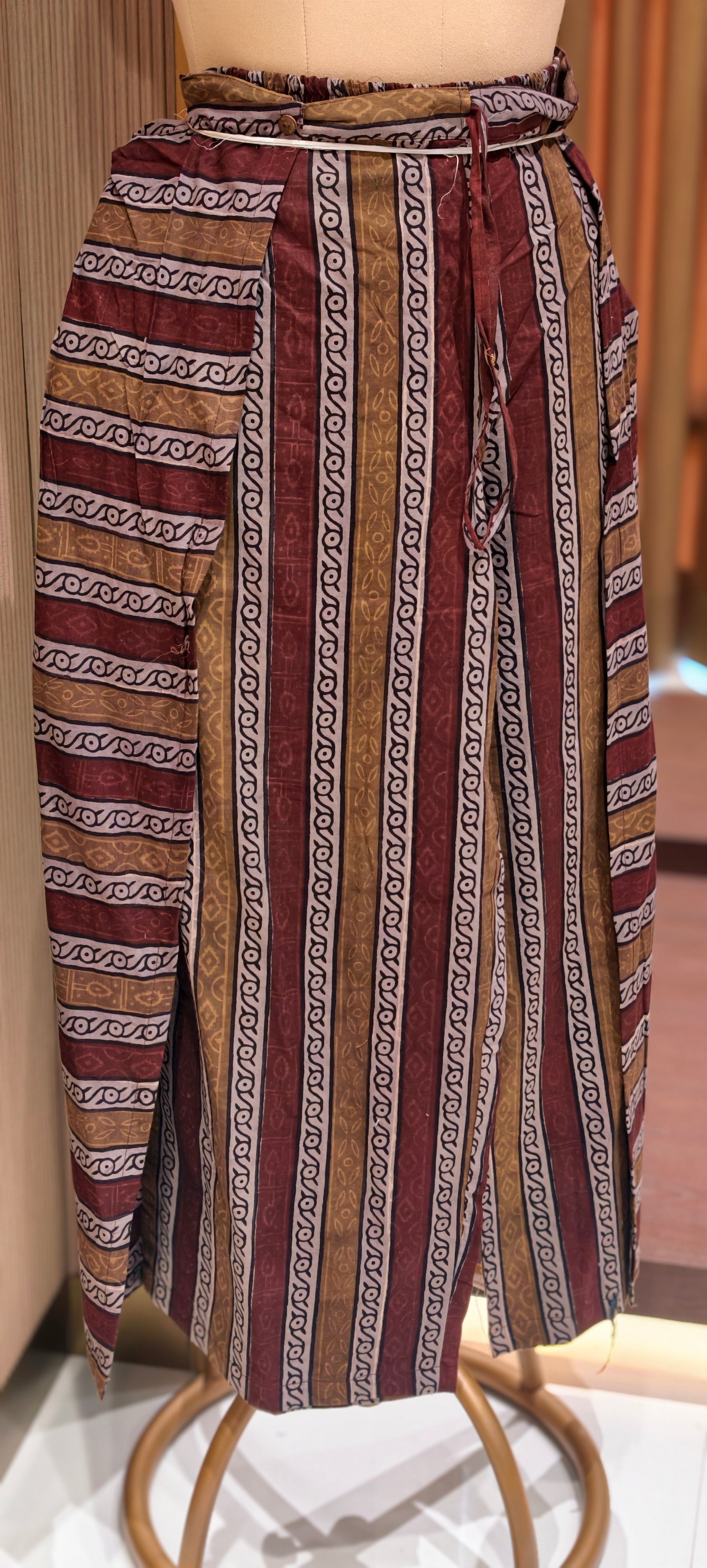 Handloom Cotton 3-Piece Kurta Pant Set with Printed Short attached Jacket Overlay-14191 RB180