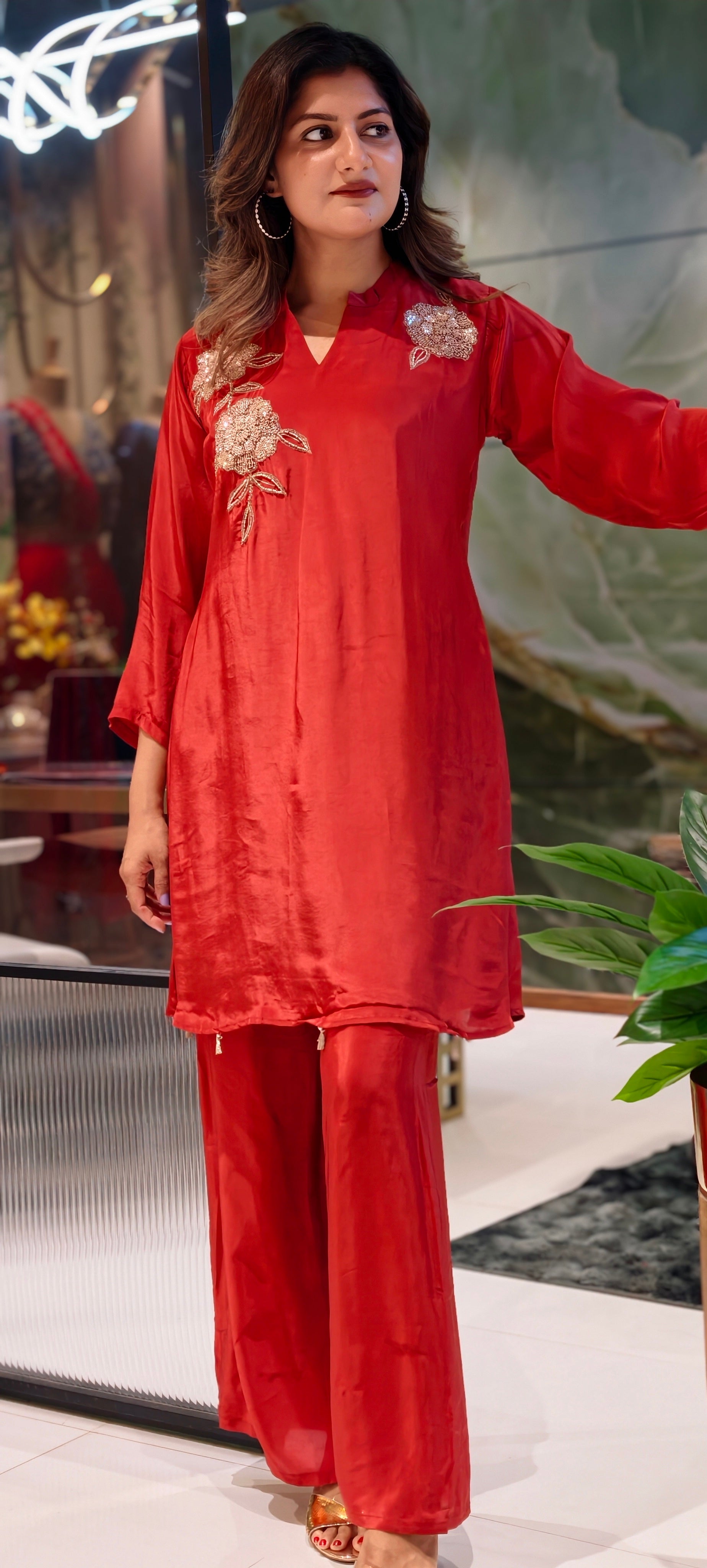 Hand-Embroidered Floral Motif Crepe Top & Straight-Fit Bottom Set 13906