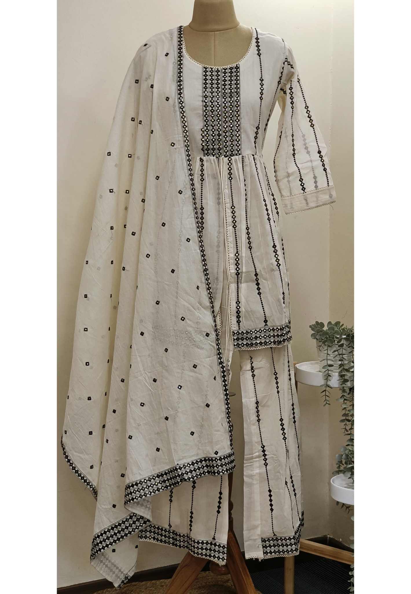 Beautiful White and black thread embroidery Front Slit peplum kurta with pant full suit-05814