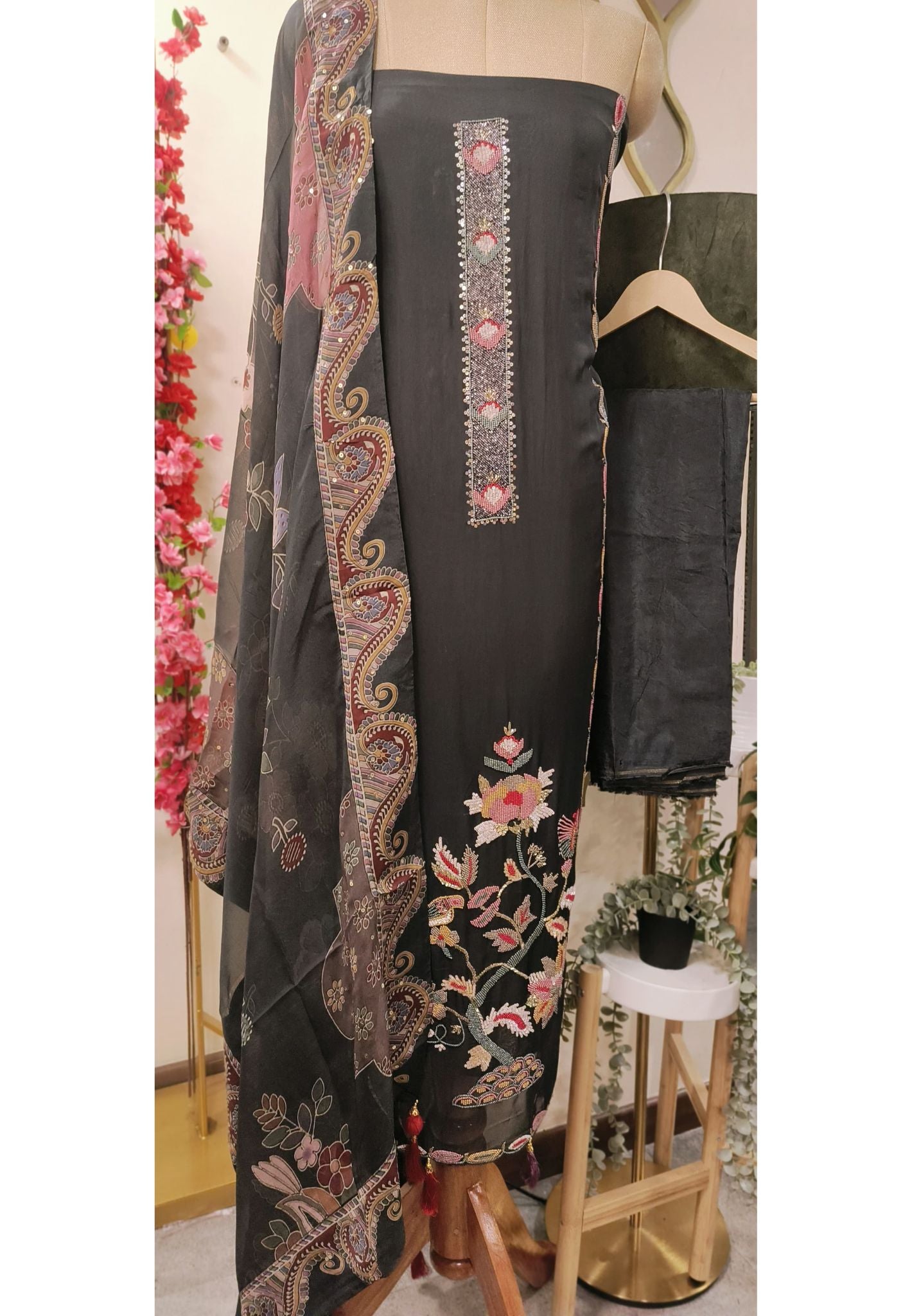 Embroidered Organza Unstitched full suit with dupatta Dress material -0010