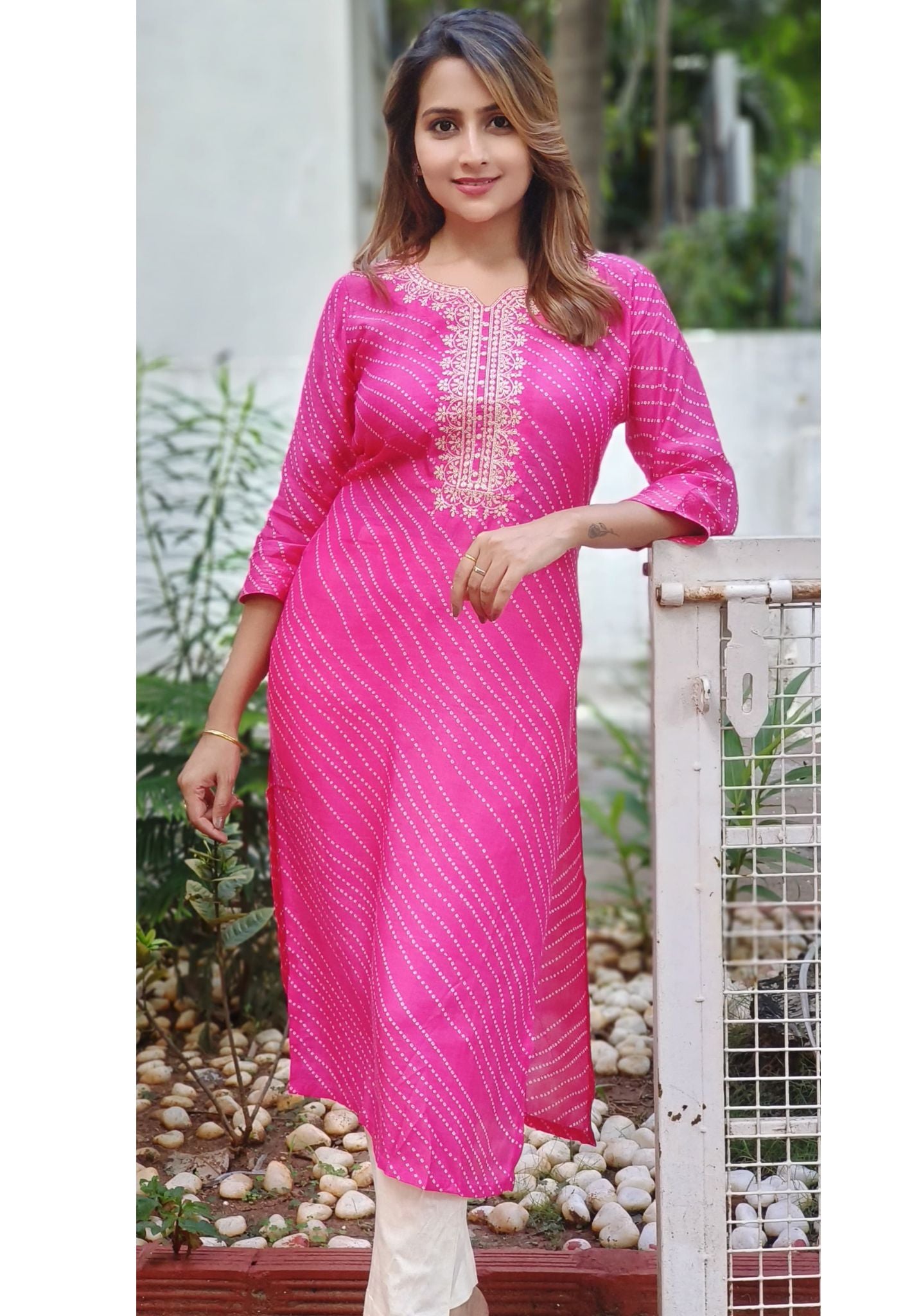 Bandhani Printed Muslin Zari Embroidery Only kurti -06319-