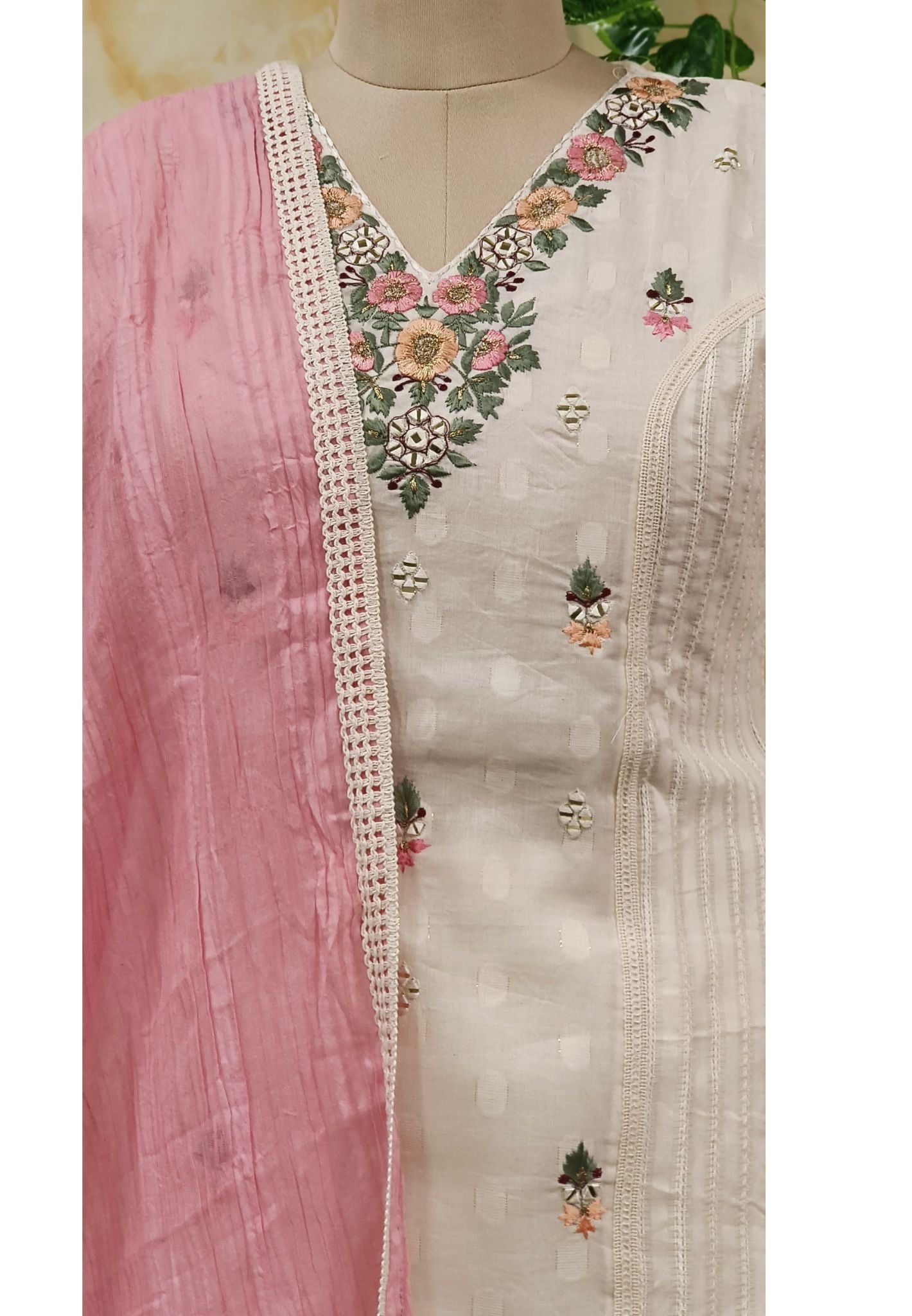 Flower Thread Embroidered Short lenght Full Suit set With Flare Sleeves 05750