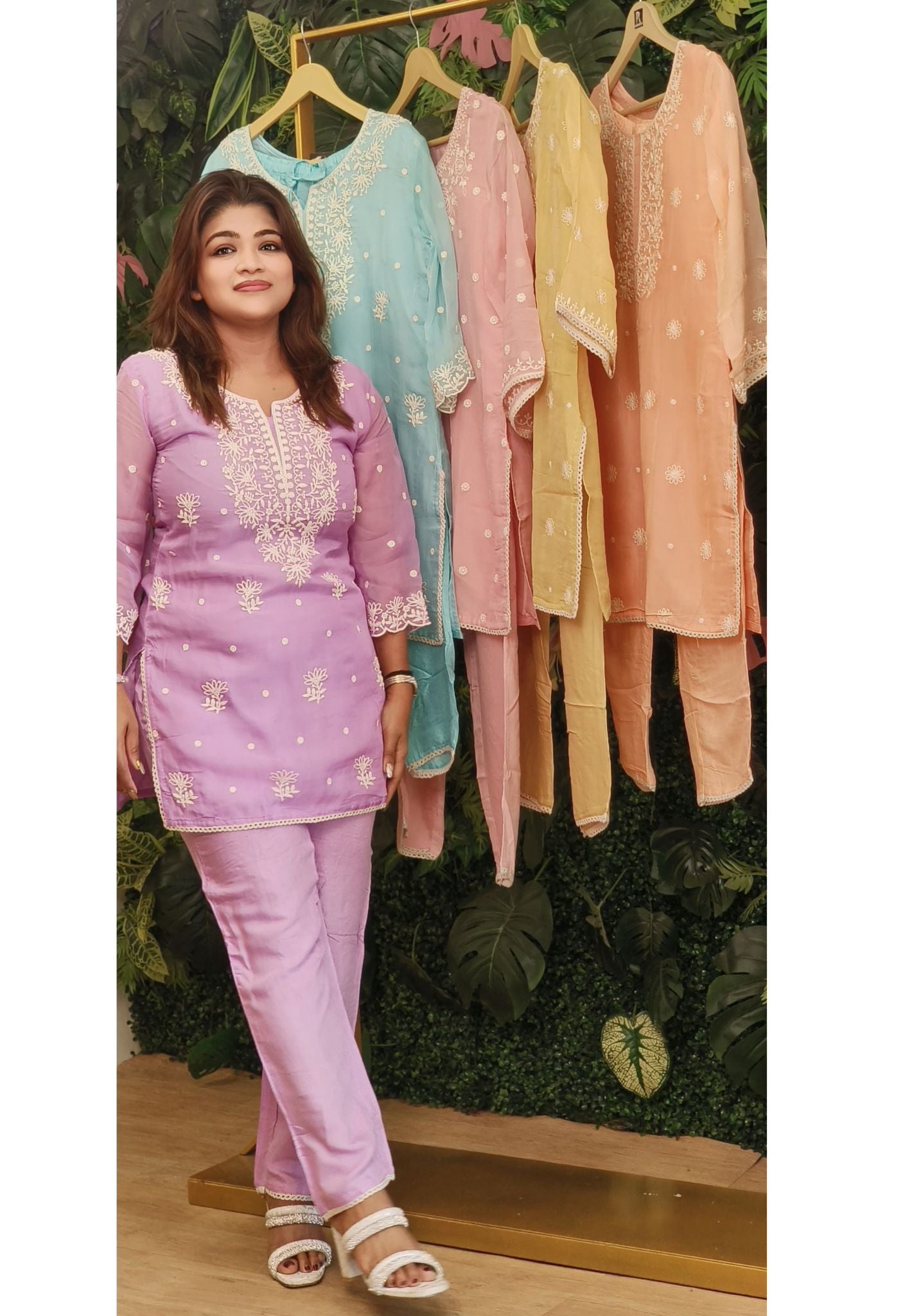 Chikankari Beautiful Thread Embroidery Kurta And Pant -07402