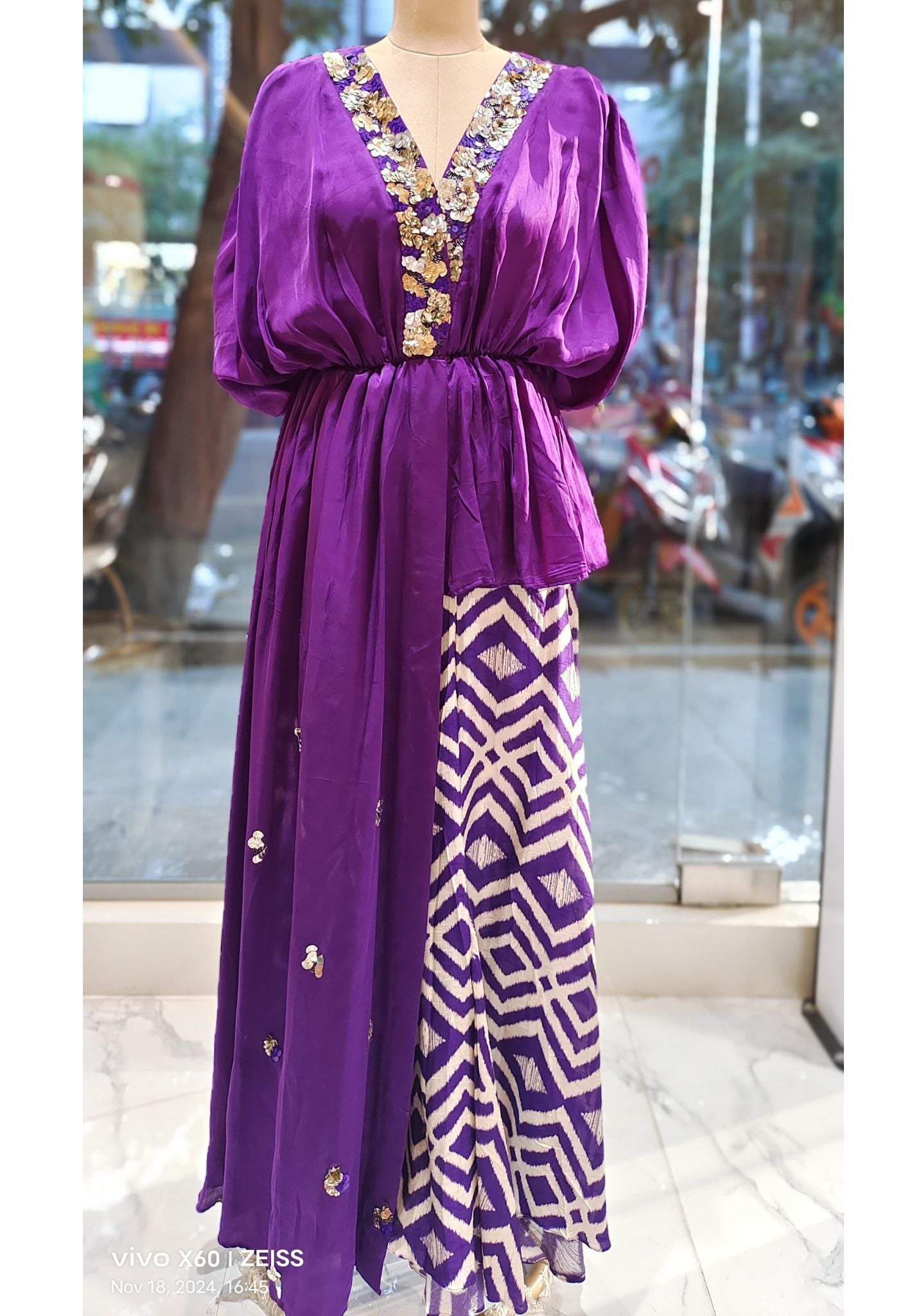Stylish Indo western High Low Kaftan style Top with Abstract Print Bottom